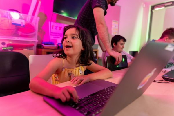 Healthy video gaming: Supporting Autistic young people - Amaze